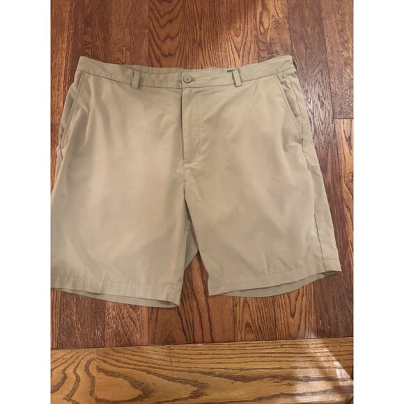 Vineyard Vines Performance Breaker Shorts Mens 40 Golf Stretch Khaki Lightweight - Picture 1 of 12